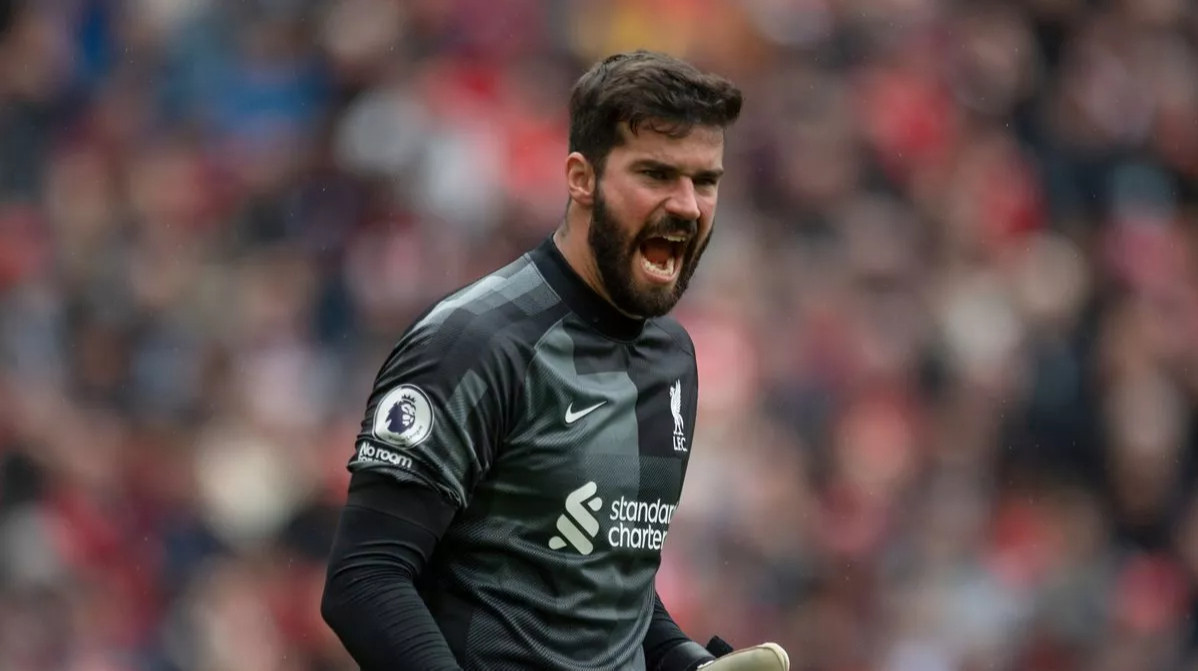 Слот: Алисон не сможет сыграть против Челси в АПЛ