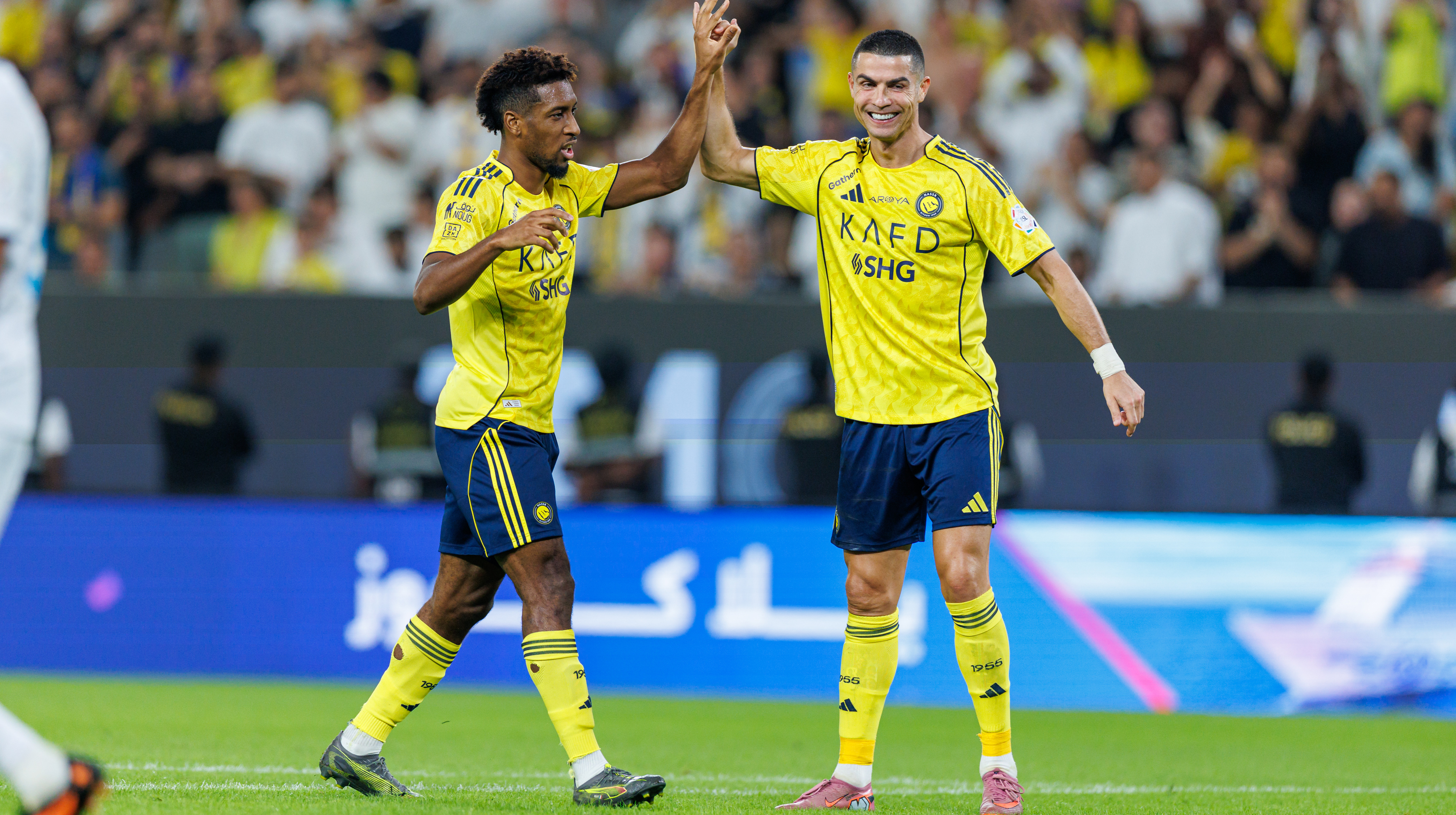 Безумный гол Роналду и празднование с известным блогером: Аль-Наср разгромил Аль-Фатех