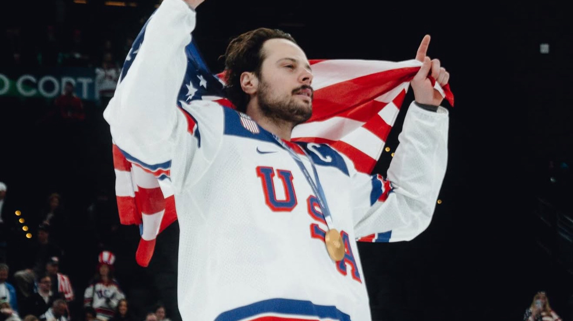 Орлан переміг казарку: Білий дім потролив Канаду після перемоги у фіналі Олімпіади