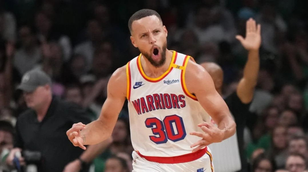 Надія живе: Каррі повернувся до тренувань Голден Стейт