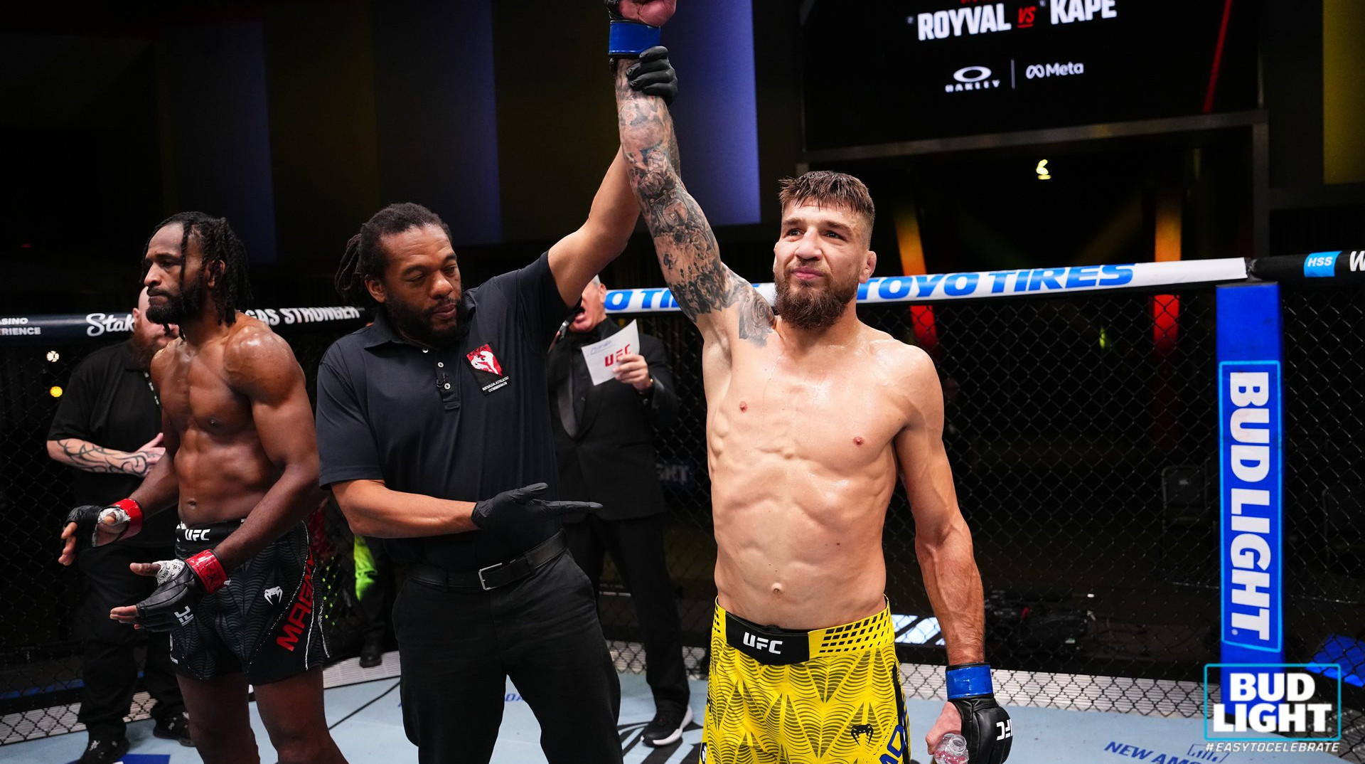 Ярослав Амосов дебют в UFC