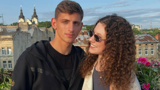 Дівчину українського футболіста вдарили на стадіоні під час матчу Першої ліги