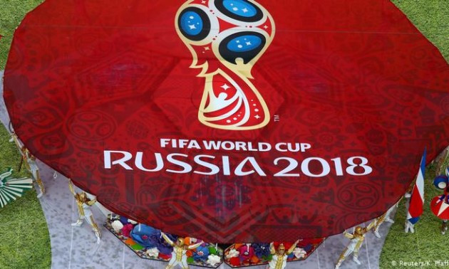 Російський олігарх підкупив президента ФІФА для проведення ЧС-2018