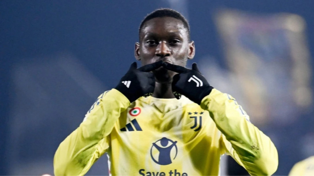 Ньюкасл нашел замену Исаку в ПСЖ