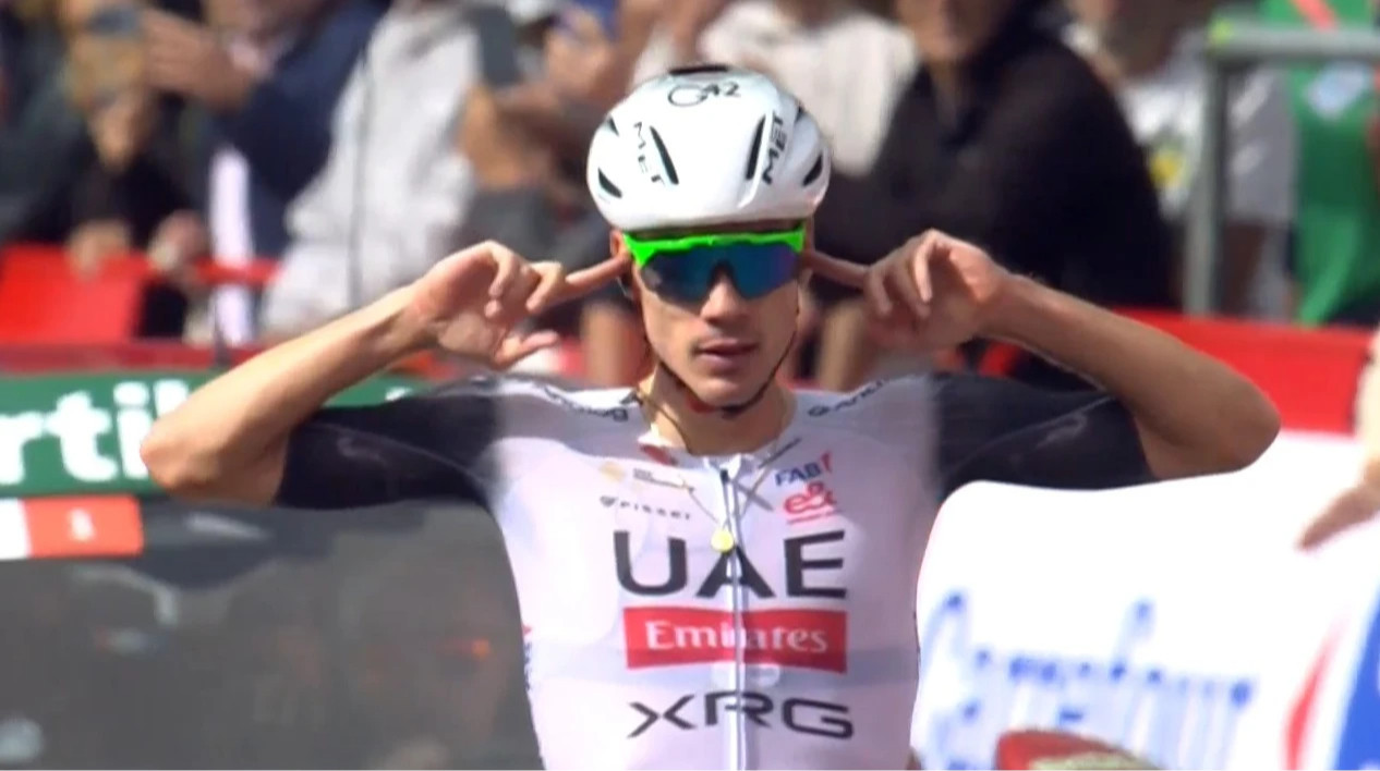 Вуельта. Аюсо вдруге переміг із відриву