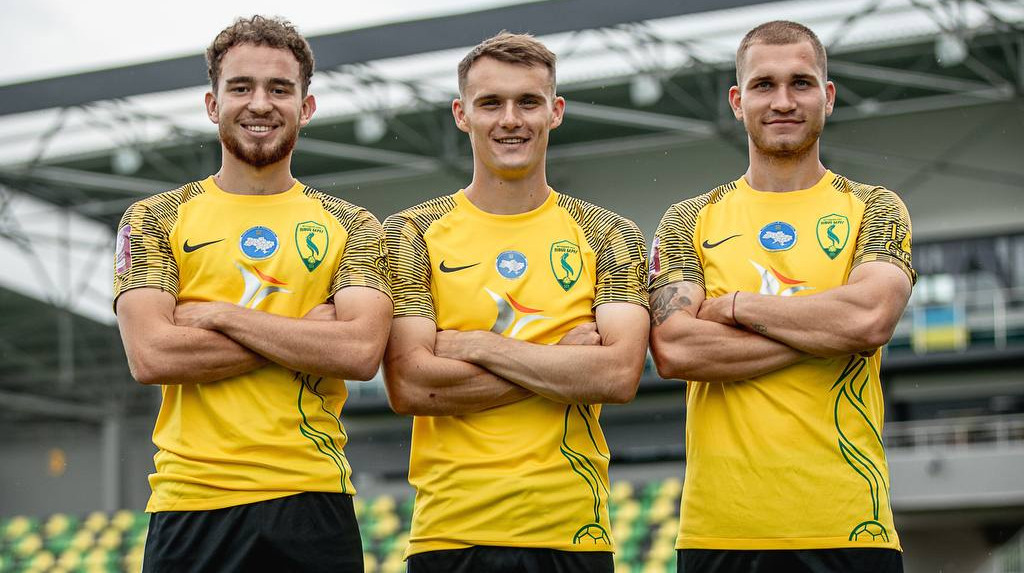 Лівий берег підписав трьох гравців Миная