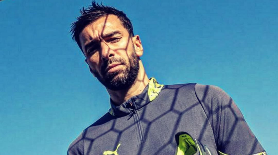 Ексворотар збірної Португалії завершив кар’єру