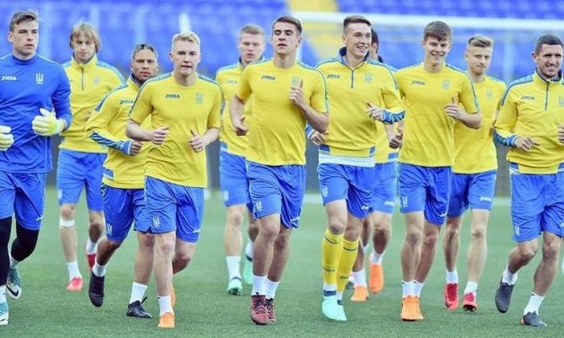 Збірна України прибула до Львова на матч Ліги націй проти Словаччини.ФОТО