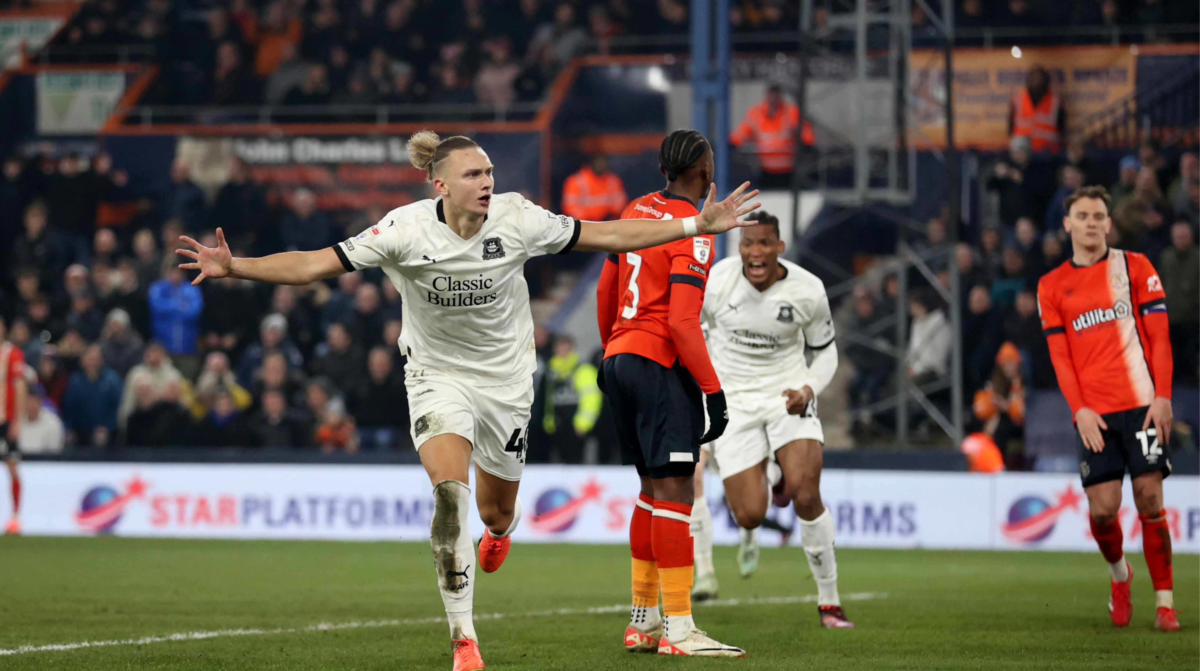 Таловеров дебютирует за Сток Сити в матче Кубка английской лиги