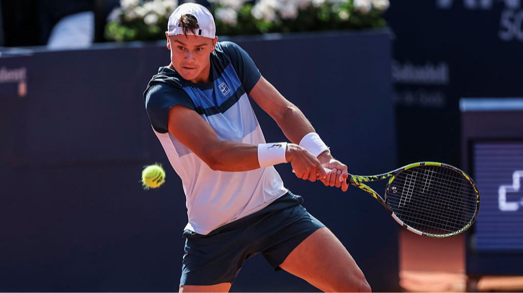 Одиннадцатая ракетка мира получил серьезную травму во время полуфинала турнира в Стокгольме