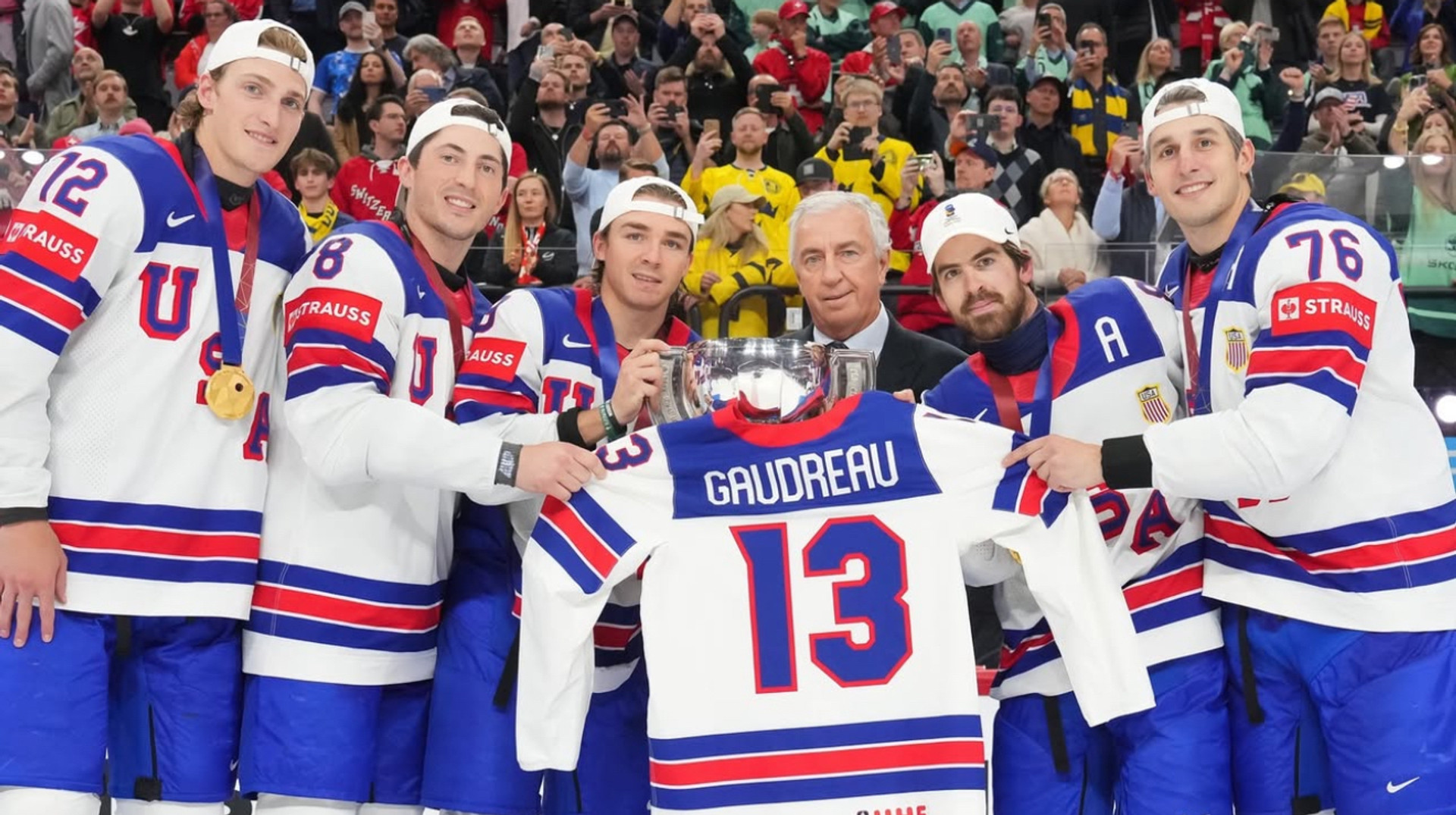 Збірна США присвятила перемогу на чемпіонаті світу гравцю, який трагічно загинув в автокатастрофі