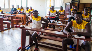 Паспорт Кумби та захисник, що народився чотири рази: як Африка підробляє документи заради футболу