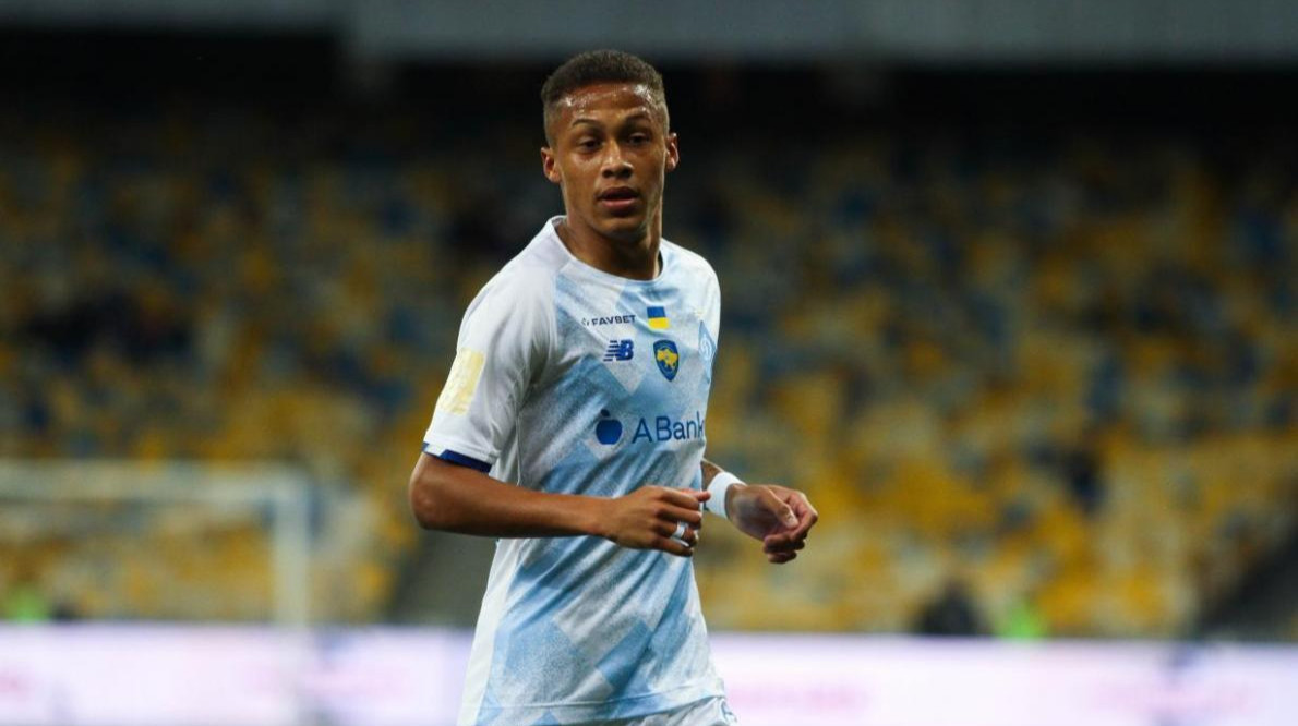 ФІФА дозволила легіонеру Динамо не повертатися в Україну