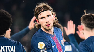 Кумедний челендж у ПСЖ: Забарний, Хвіча та Рамуш загубили історію про Ейфелеву вежу