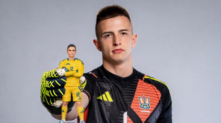 Зашквар фан-шопу УАФ: фігурка Трубіна викликала шквал критики у фанатів