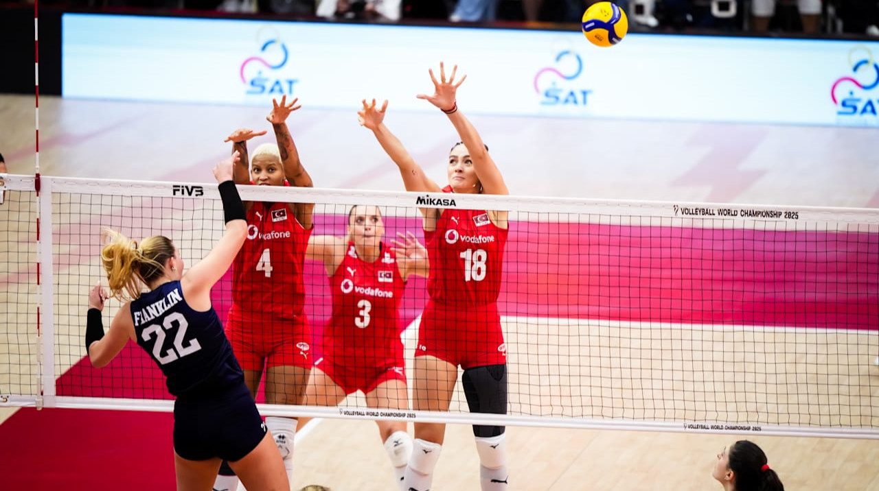 Турция дожала США, Бразилия разгромила Францию в 1/4 финала женского ЧМ-2025