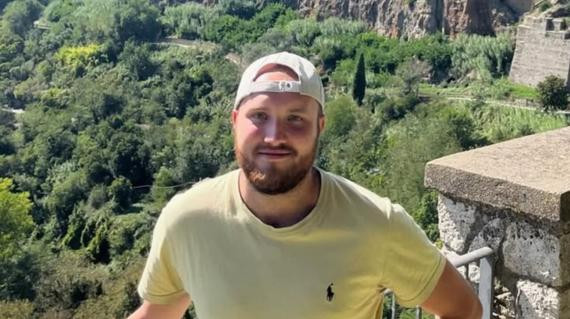 Російського футболіста, якого визнали винним в організації договірних матчів, знайшли мертвим в Італії