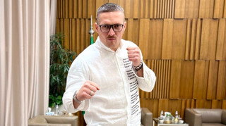 Супермен, джедай і Лара Крофт: Усик приміряв на собі різні образи від штучного інтелекту