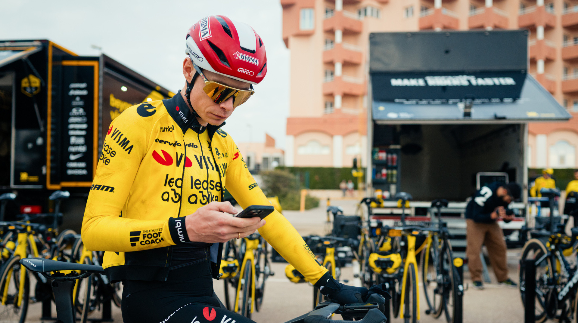 Дворазовий чемпіон Тур де Франс в 2026 році вперше виступить на Джиро