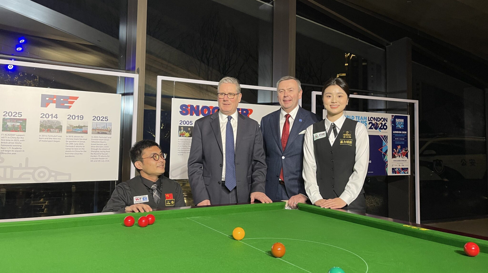 Прем'єр Британії Стармер відвідав у Китаї захід, присвячений снукеру