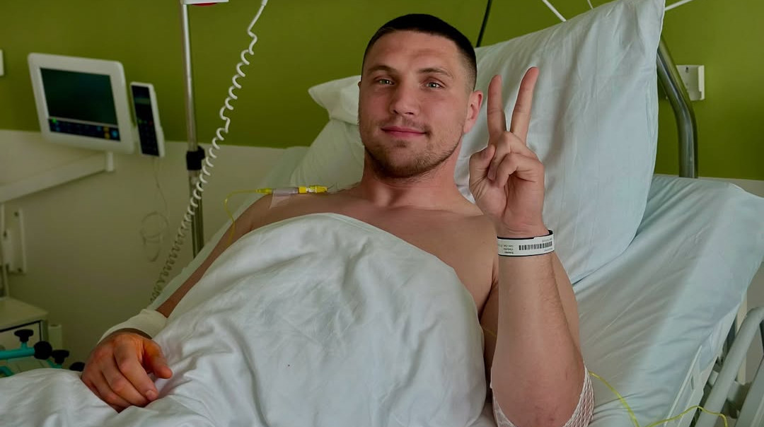 Не збираюся здаватися: Сіренко переніс операцію і анонсував повернення у ринг