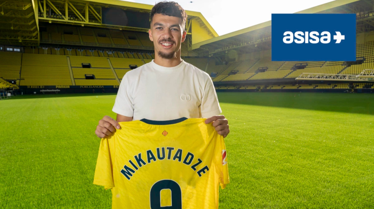 Вільярреал після фіаско з трансфером Довбика підписав нападника збірної Грузії