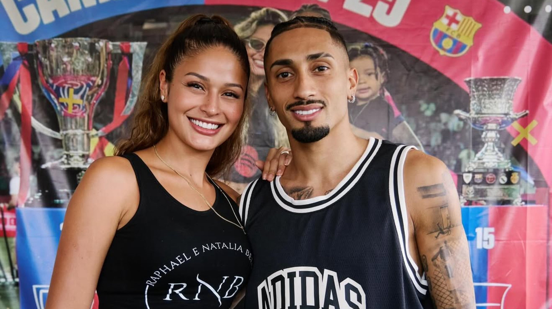 Несподіваний презент: зірковий футболіст Барселони подарував дружині автівку за 200 тисяч доларів