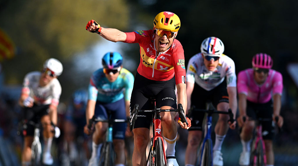 Тур Каталонії. Корт виграв другий етап