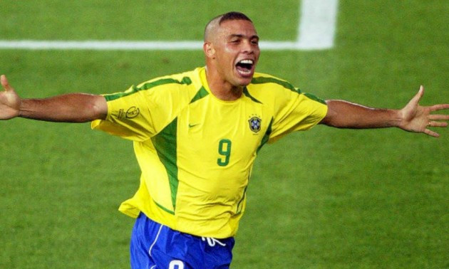 Роналду - 42: як бразилець показав зуби усьому європейському футболу. ВІДЕО
