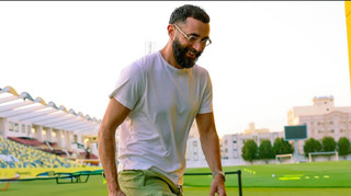 Бензема нагримав на журналістку через прохання взяти учать у модному челенджі