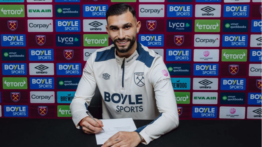 Вест Гем підписав форварда Лаціо