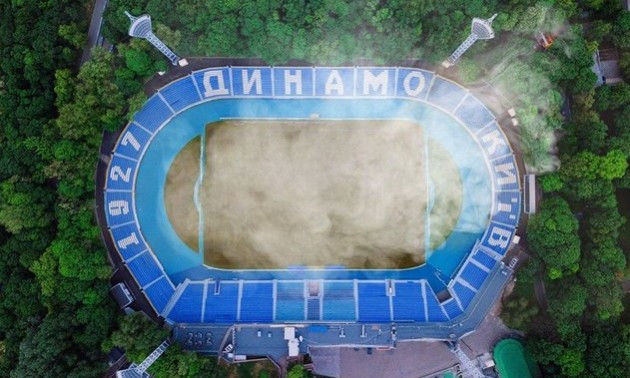 Динамо спалило траву на стадіоні імені Лобановського