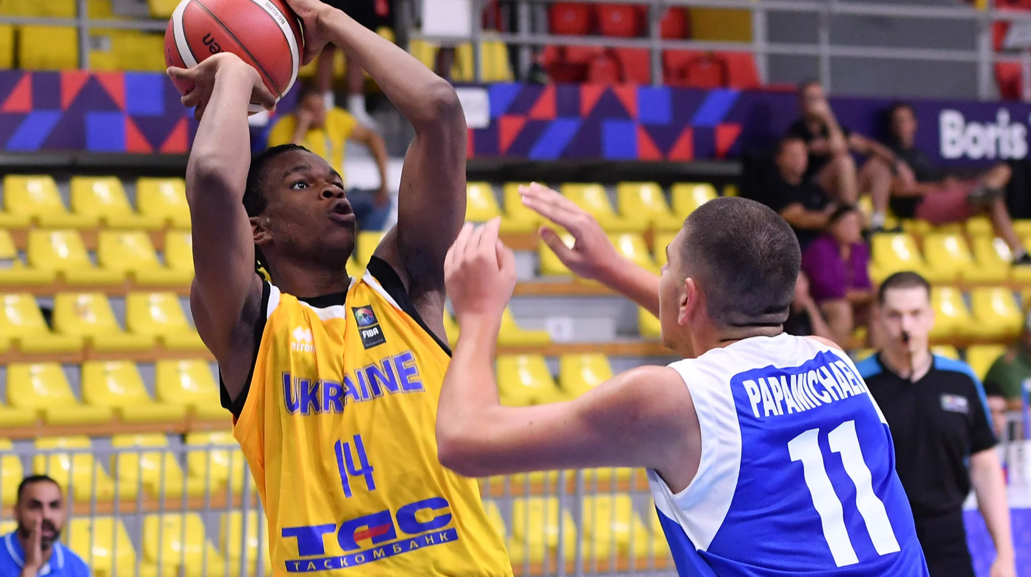 Збірна України U-18 розгромила Кіпр на Євробаскеті
