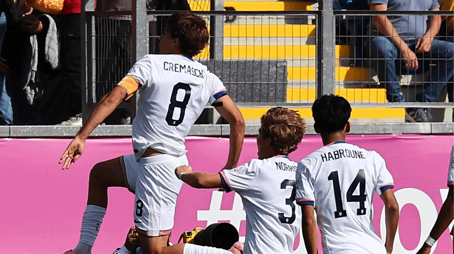 Сборная США разгромила Италию на пути в четвертьфинал ЧМ-2025 U-20