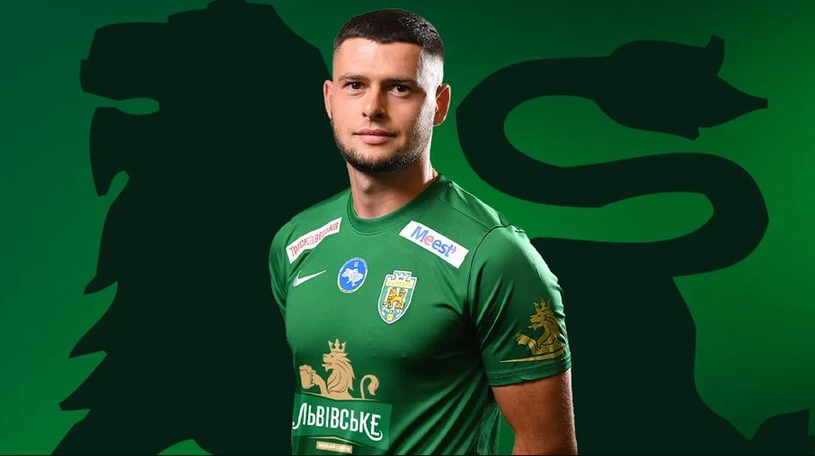 Карпати розірвали контракт із центральним захисником