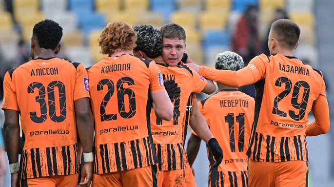 Незапланована серія пенальті у Львові, Суркіс у воротах Динамо, Шахтар – лідер: підсумки 18 туру УПЛ