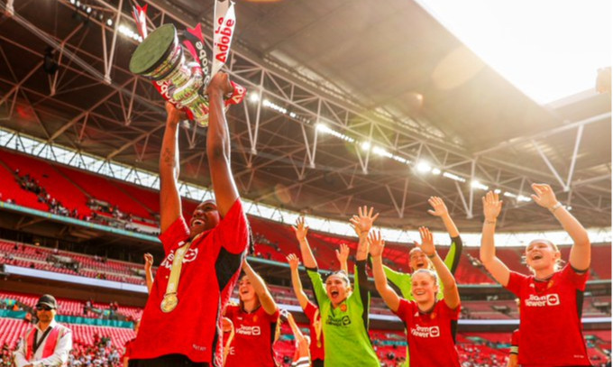 Женский Ман Юнайтед выиграл первый трофей в истории