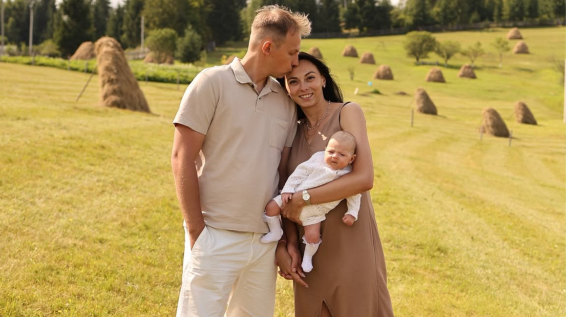 Теплі миті в Карпатах: зіркова українська легкоатлетка відсвяткувала два місяці донечки