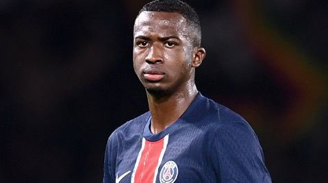 ПСЖ продлит контракт с основным защитником