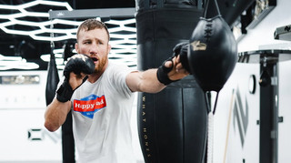 Тимчасовий чемпіон UFC назвав дату закінчення кар'єри