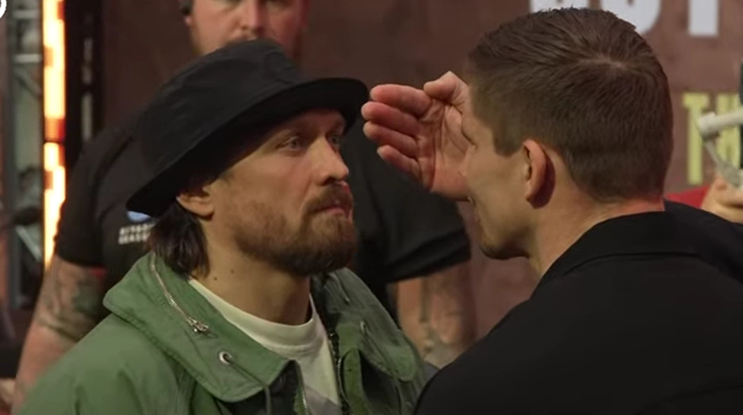 Усик та Верховен вперше зійшлись у битві поглядів перед боєм в Єгипті