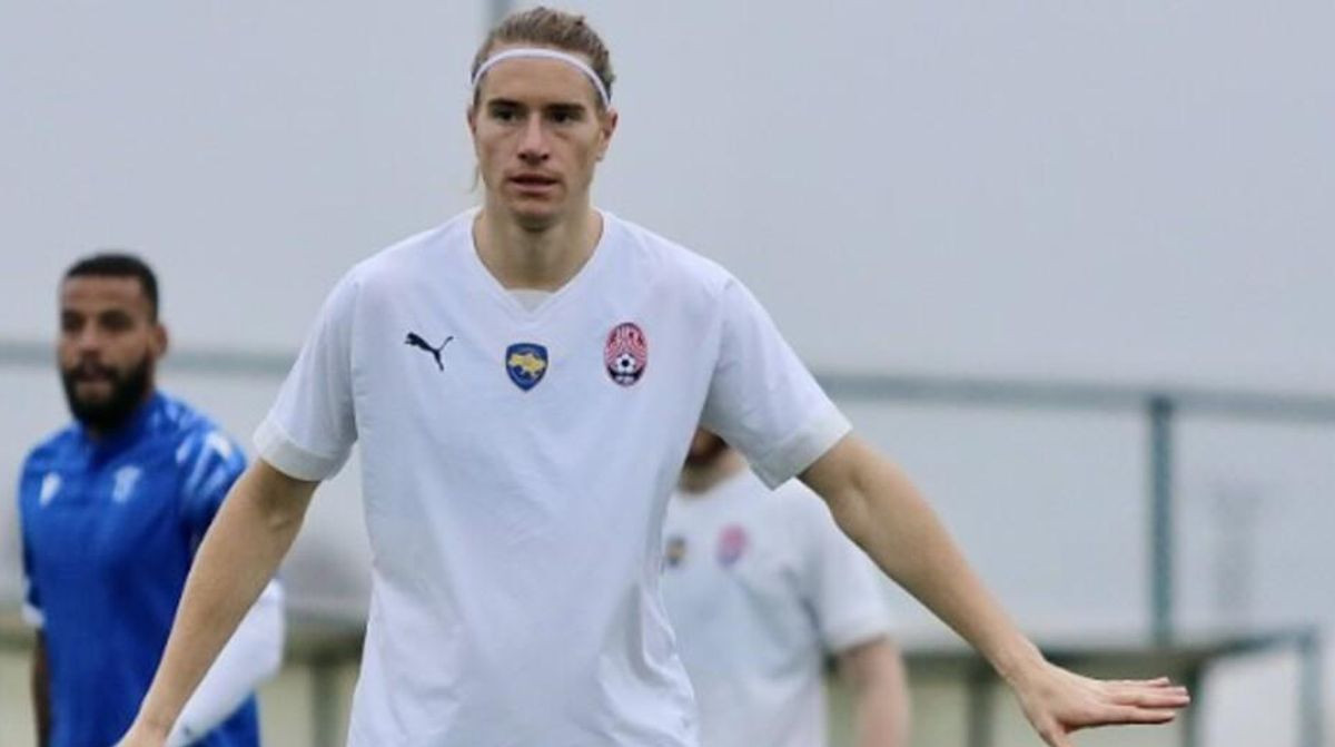 Нефтчи заинтересован в трансфере хорватского полузащитника Зари