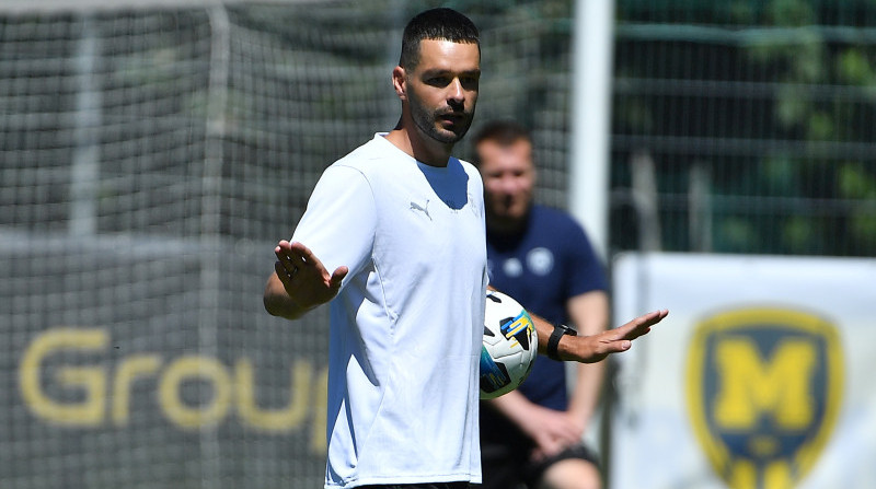 Шахов стал ассистентом Бартуловича в Металлисте 1925