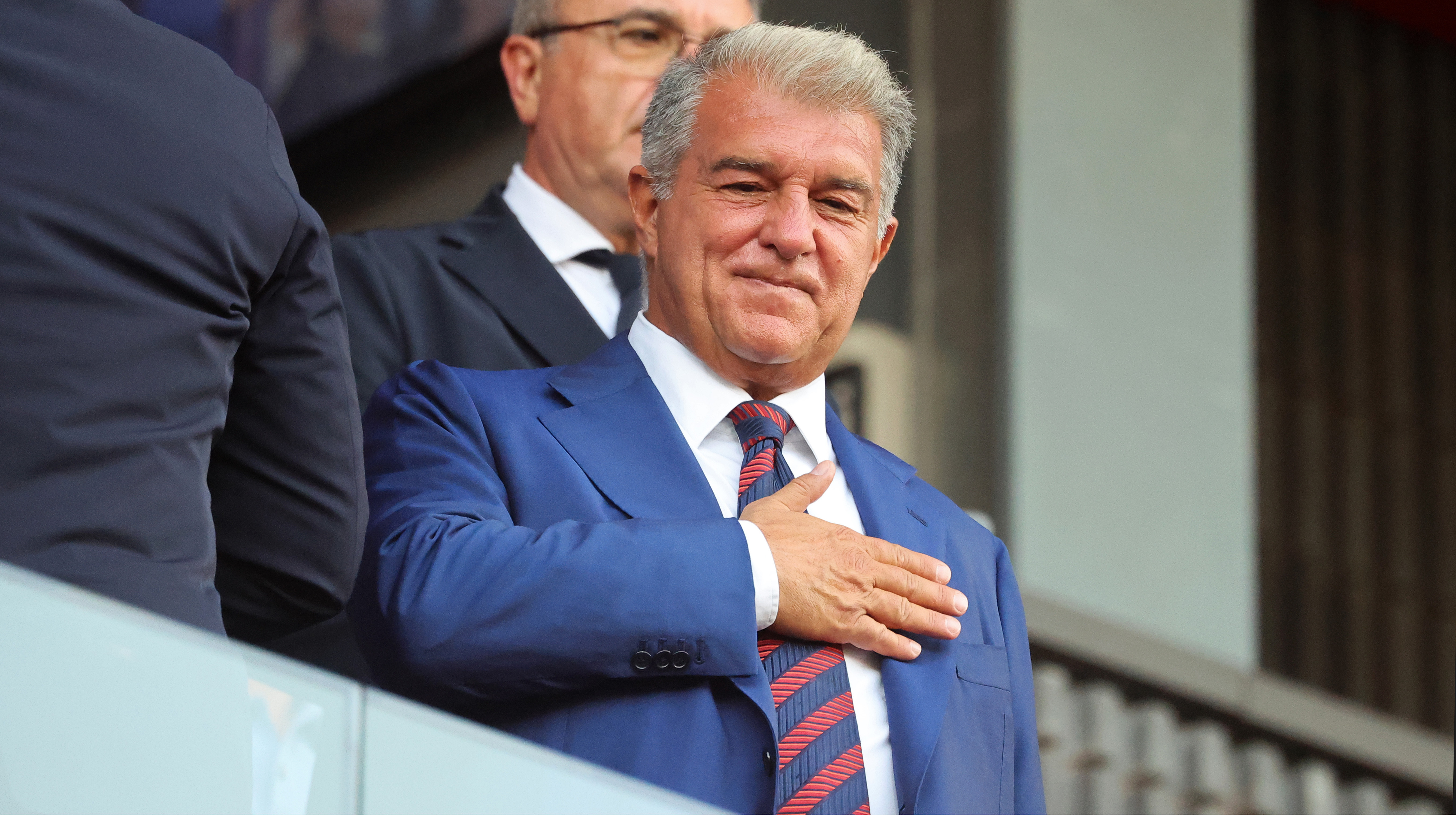 Частина передвиборчої кампанії: Лапорта хоче підписати Голанда у Барселону