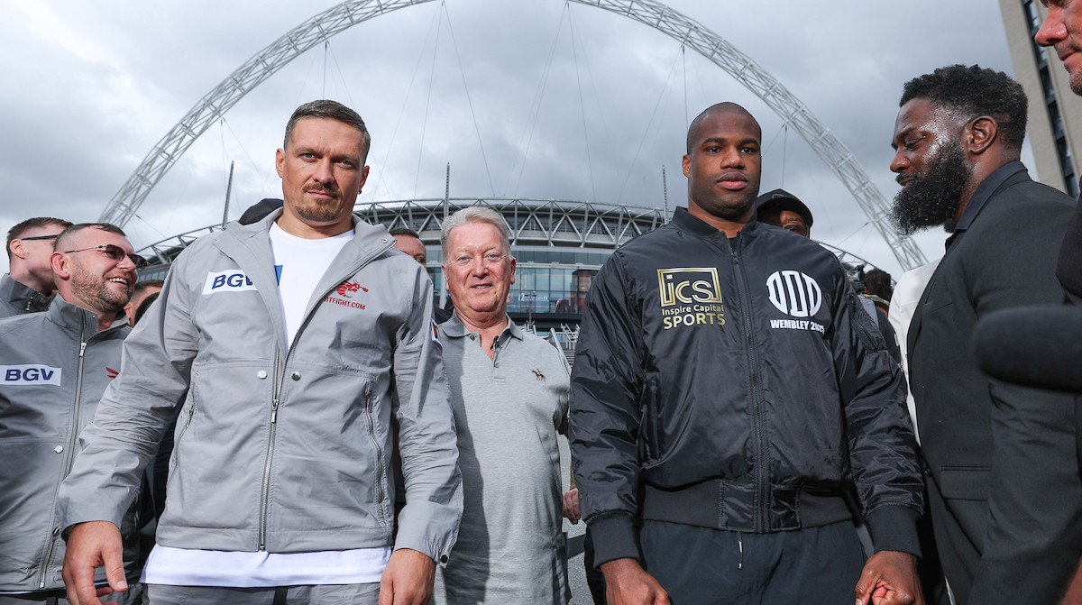 Воррен: Усик матиме право на третій бій з Дюбуа