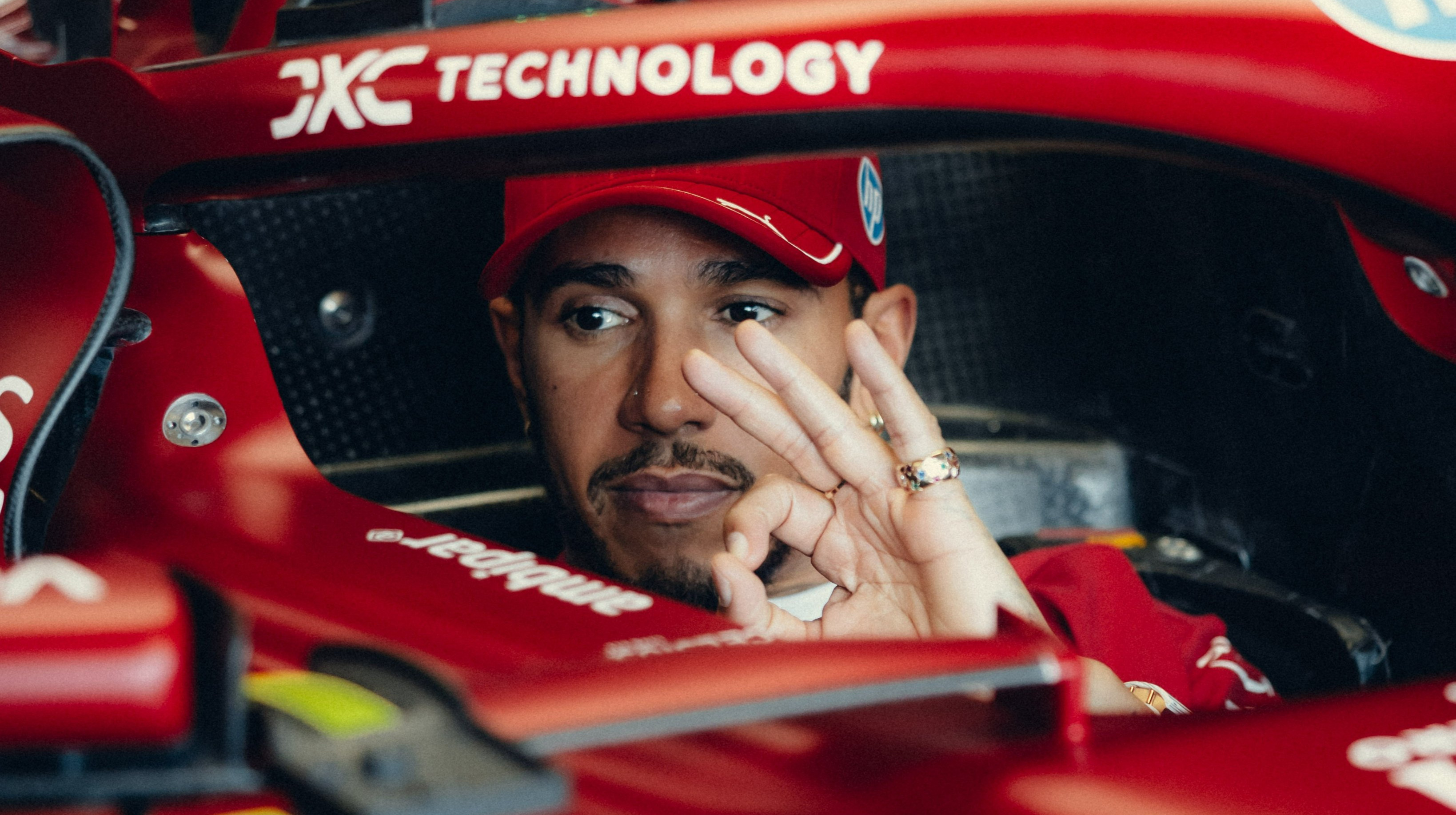 Льюїс Гамільтон