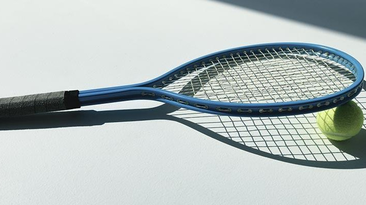 Дядько Рафаеля Надаля запропонував зменшити розміри тенісних ракеток