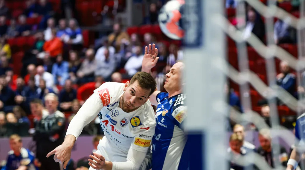 Хорватия в сверхтяжелом матче победила Исландию на основном этапе Евро-2026