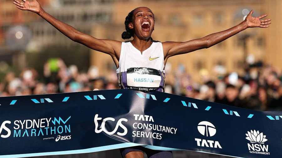 Улучшила рекорд на 3 минуты и 19 секунд: олимпийская чемпионка выиграла Сиднейский марафон