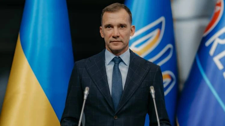 Шевченко назвал фаворита в противостоянии Барселоны и Атлетико в 1/4 финала Лиги чемпионов